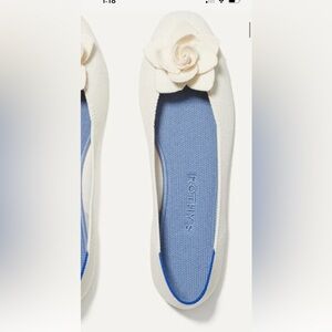 Rothy’s the petal square in lovebird